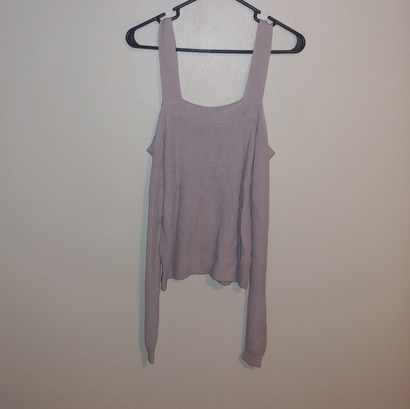 Kendall & Kylie Tops - Kendall & Kylie Top Size-Medium